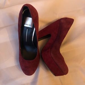 Dolce Vita Burgundy Suede Pumps